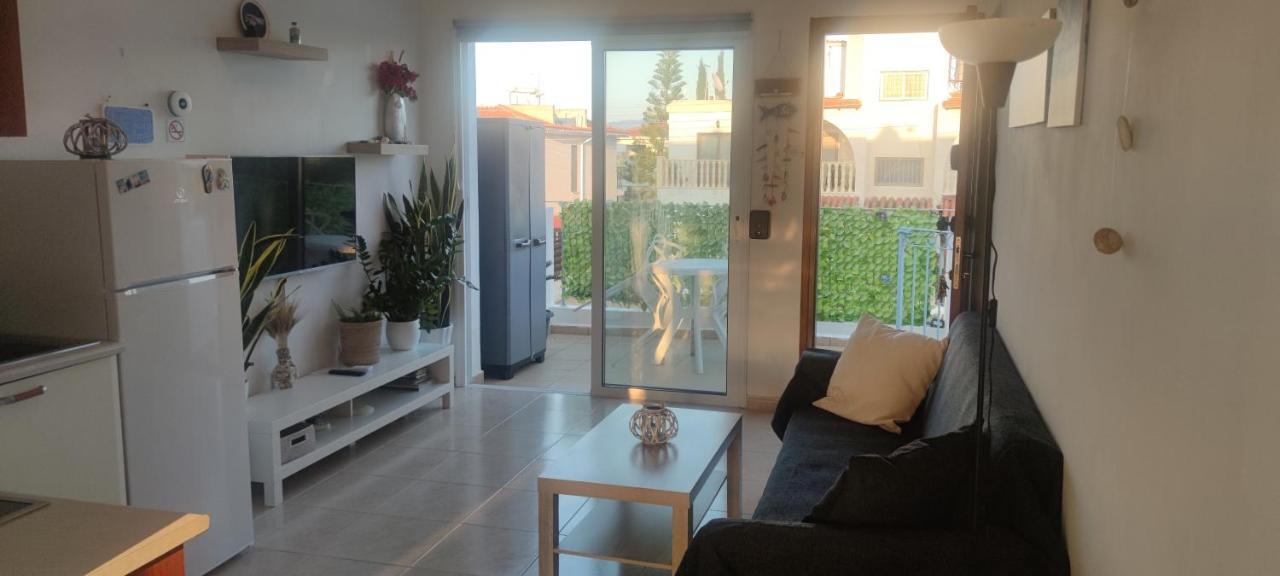 Polis Thalassa Seaside Boutique Beach Apartment מראה חיצוני תמונה